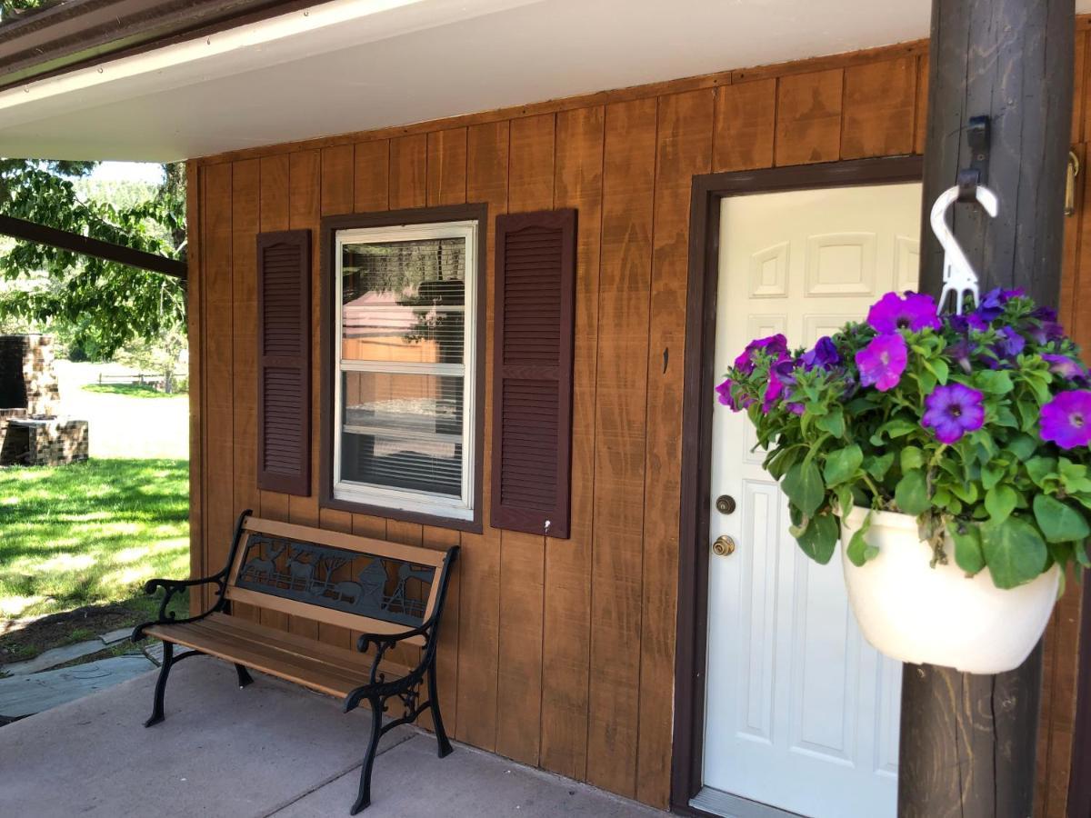 Spring Creek Inn Hill City Extérieur photo