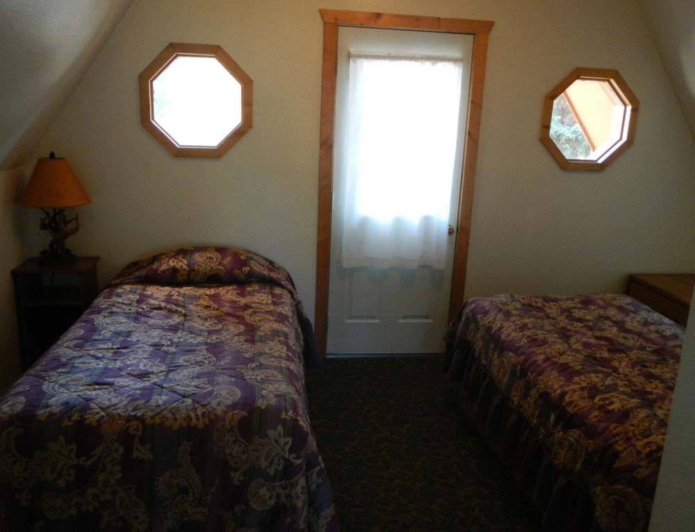 Spring Creek Inn Hill City Extérieur photo